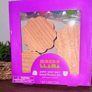Mondo Llama Paint-Your-Own Wood Flowers Kit - Purple/ 4 BOX FOR 20$